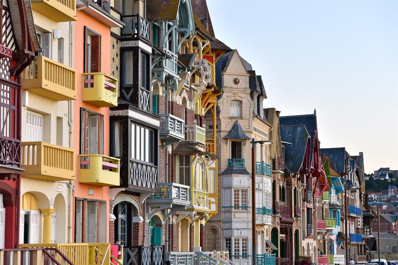 IDÉALEMENT SITUÉ LE STUDIO Les Locations ISAHORA sont aussi à 2 pas du Château d'Eu, des Falaises du Tréport, de MERS les Bains et aux portes de la BAIE DE SOMME Eu (Seine-Maritime) Extérieur photo